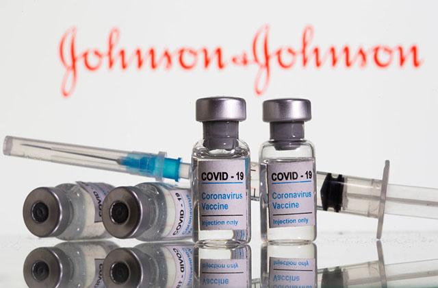 Vacunas_viales_y_jeringas_Johnson&Johnson
