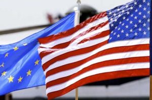Banderas_EEUU_Eurozona