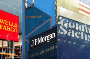Edificios logos Wells Fargo JP Morgan y Goldman sachs