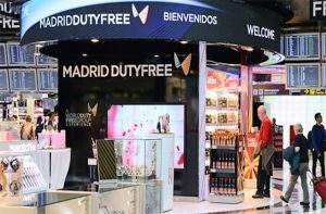 Tienda duty free en el aeropuerto de Madrid