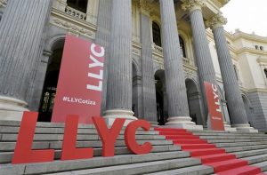 LLYC