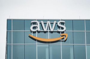 Logo de AWS, división de computación en la nube de Amazon