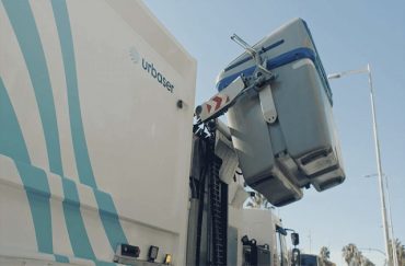 Camión de servicios medioambientales de Urbaser